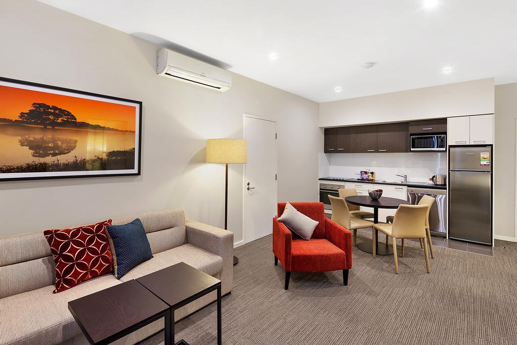 Quest Maitland Aparthotel Exterior photo